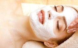 Intermezzo Salon & Spa woman having signature facial